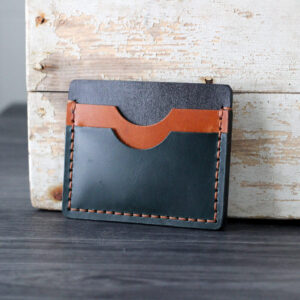 Nahkainen korttikotelo TR Taival