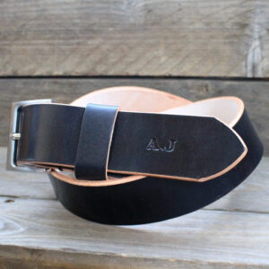 miesten-musta-farkkuvyo