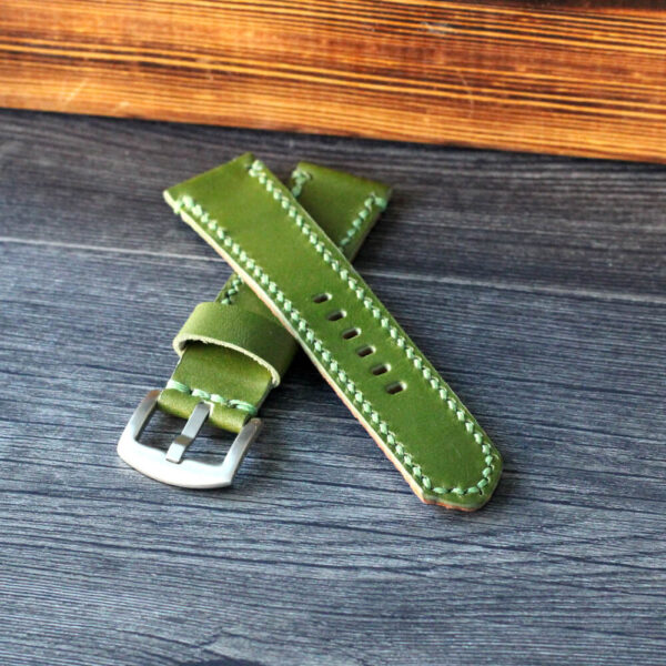 vihrea-kellon-ranneke-tr-leather-design